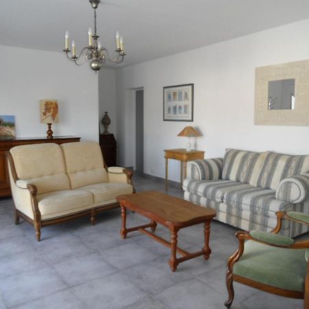 Logement Entre Mer Et Montagne Roujan Esterno foto